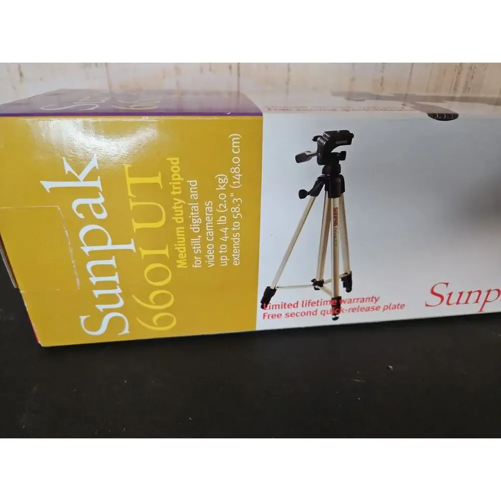 Sunpak‎ 620-080 Tripod w/3-Way Pan Head Folded 20.8